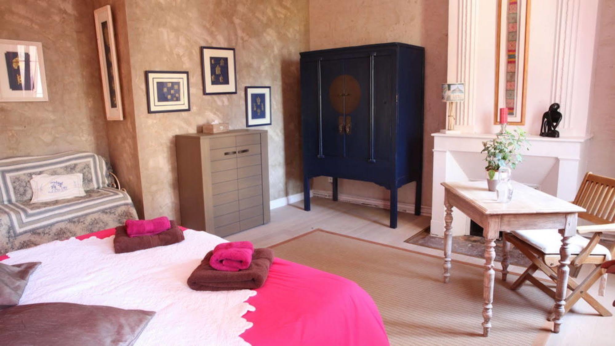 Domaine Des Deux Cedres Bed & Breakfast Gauriac Exterior photo